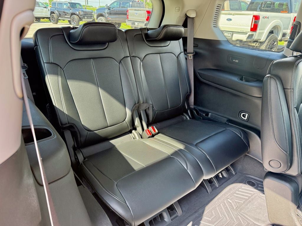 Used 2023 Jeep Grand Cherokee L Limited w/ Luxury Tech Group II AWD/4WD image 19