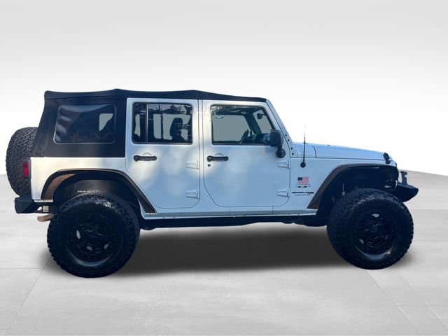 Used 2018 Jeep Wrangler Unlimited Sahara w/ Connectivity Group image 5
