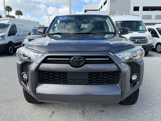 Used 2021 Toyota 4Runner SR5 Premium w/ Moonroof Package RWD image 2