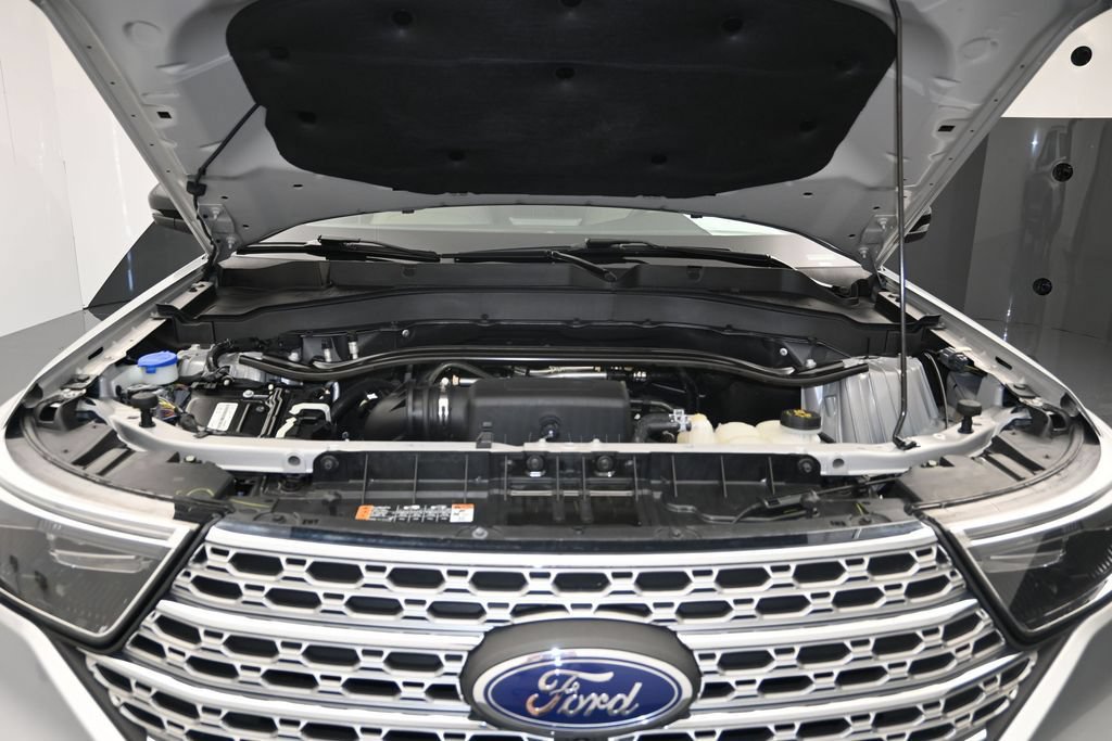 Certified 2023 Ford Explorer Limited w/ Equipment Group 301A RWD image 28