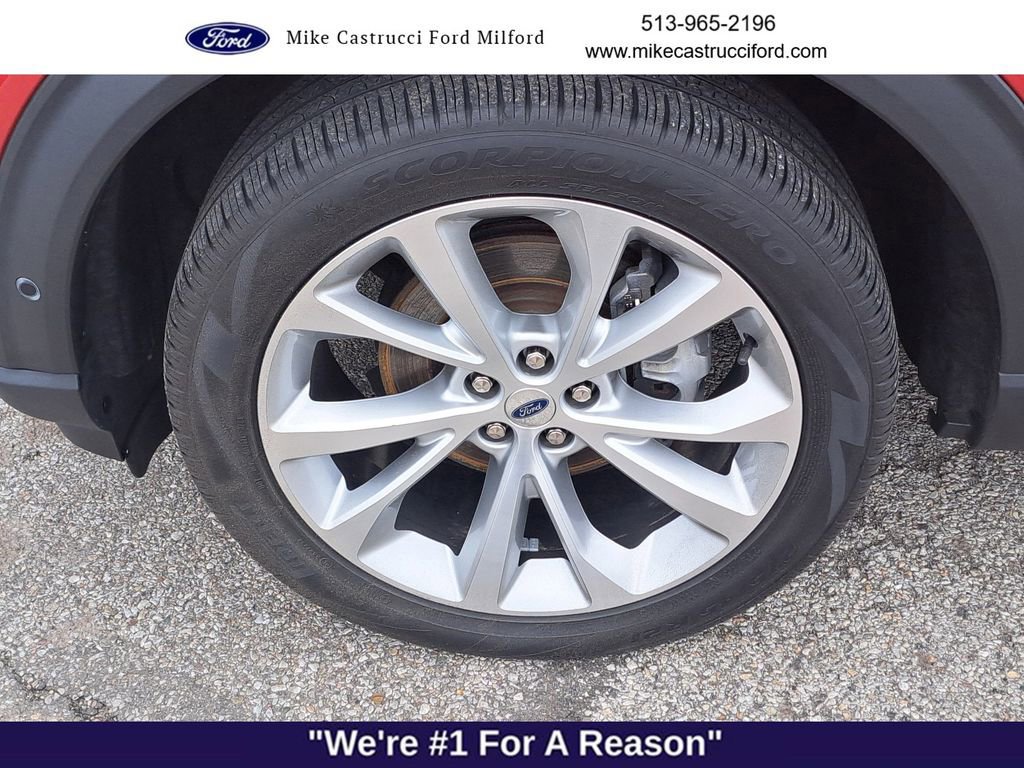 Certified 2022 Ford Explorer Platinum w/ Equipment Group 601A AWD/4WD image 9