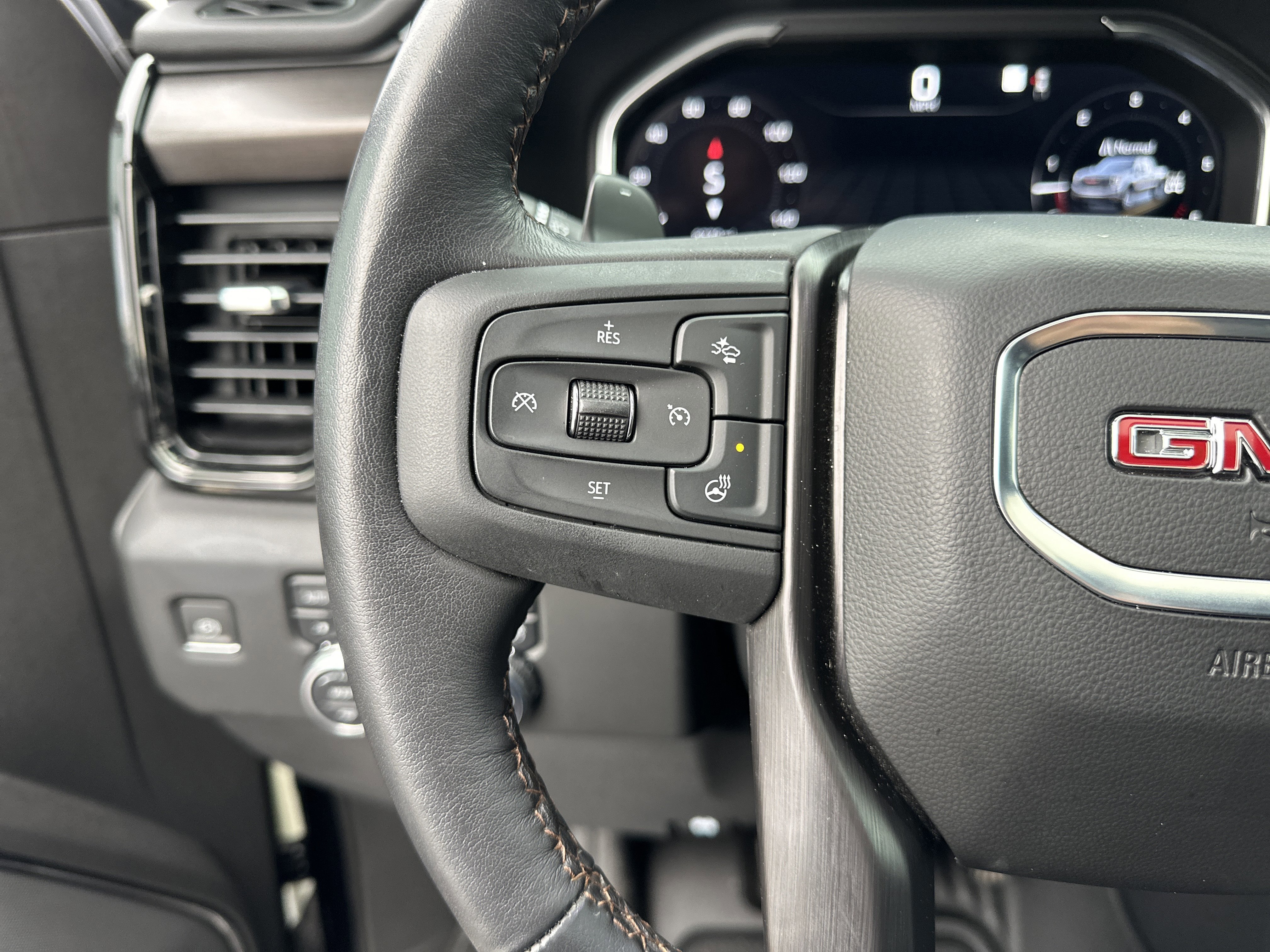 Used 2023 GMC Sierra 1500 AT4 w/ AT4 Premium Package image 21