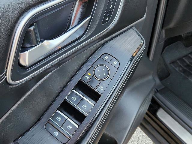 Used 2021 Nissan Rogue Platinum AWD/4WD image 16