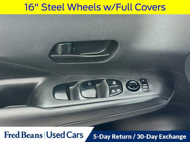 Used 2021 Nissan Kicks S image 20