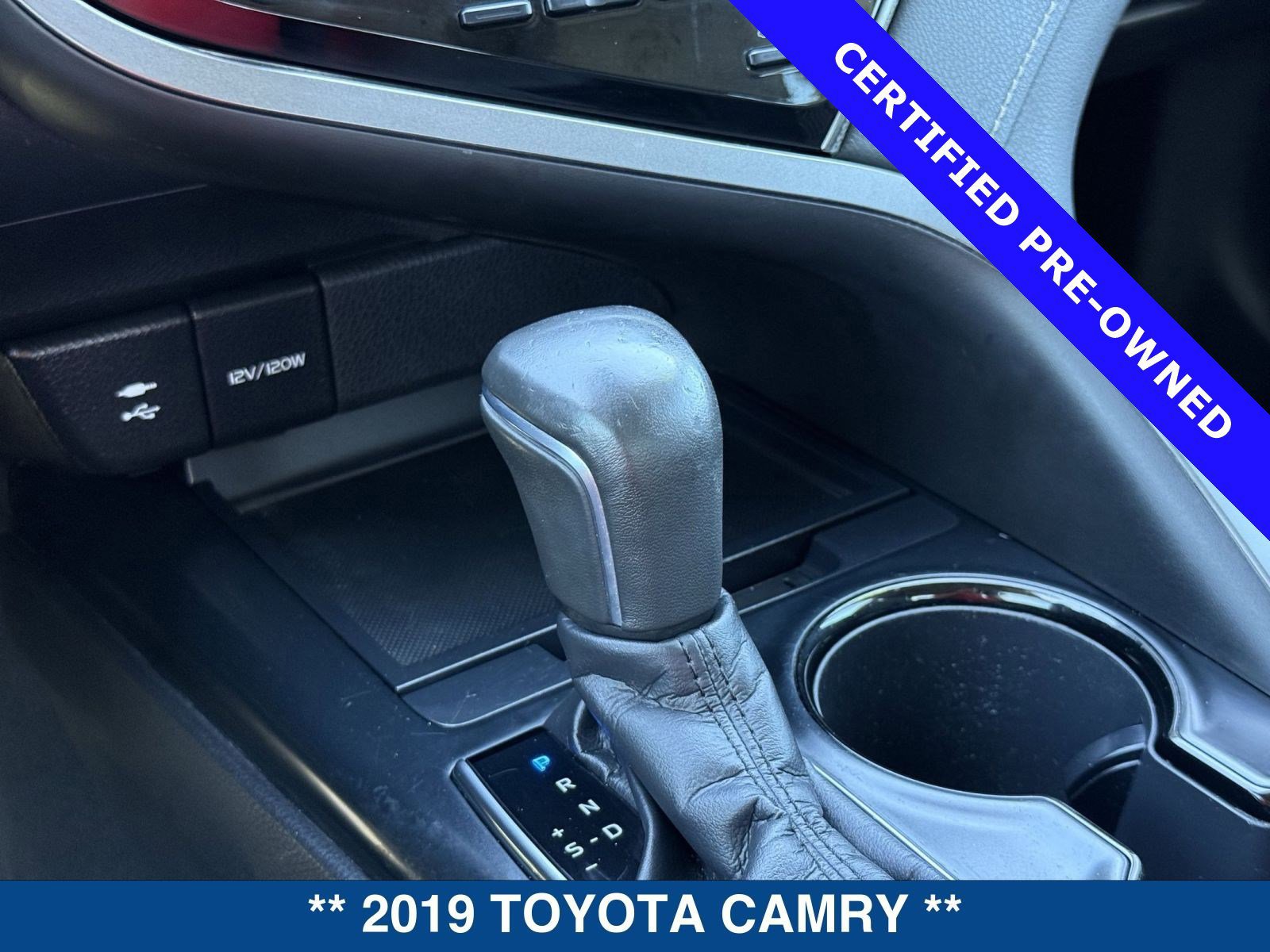 Used 2019 Toyota Camry SE image 29