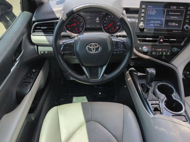 Used 2022 Toyota Camry XSE FWD image 14