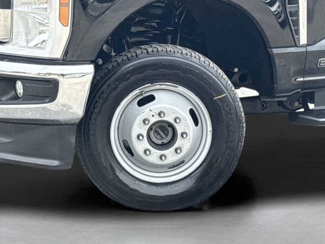 Certified 2024 Ford F350 XLT AWD/4WD image 43