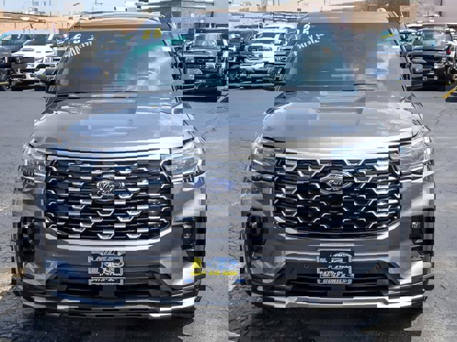 Certified 2025 Ford Explorer Platinum image 8