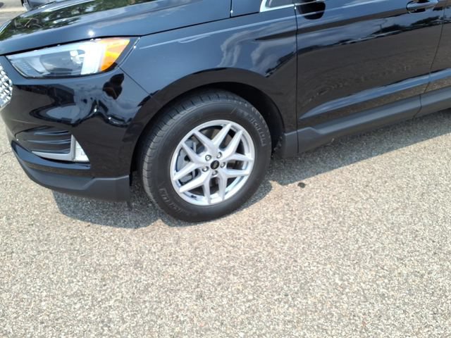 Certified 2024 Ford Edge SEL w/ Convenience Package AWD/4WD image 4