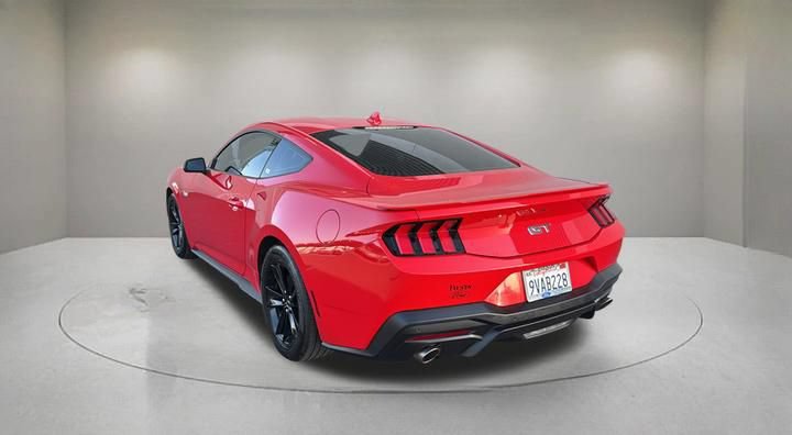 Certified 2025 Ford Mustang GT RWD image 4