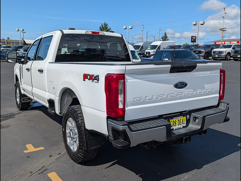 Certified 2023 Ford F250 XLT w/ FX4 Off-Road Package AWD/4WD image 8