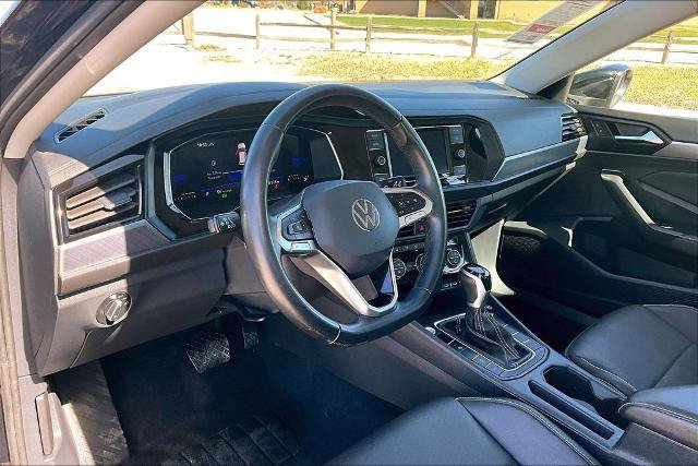Used 2024 Volkswagen Jetta SE FWD image 12