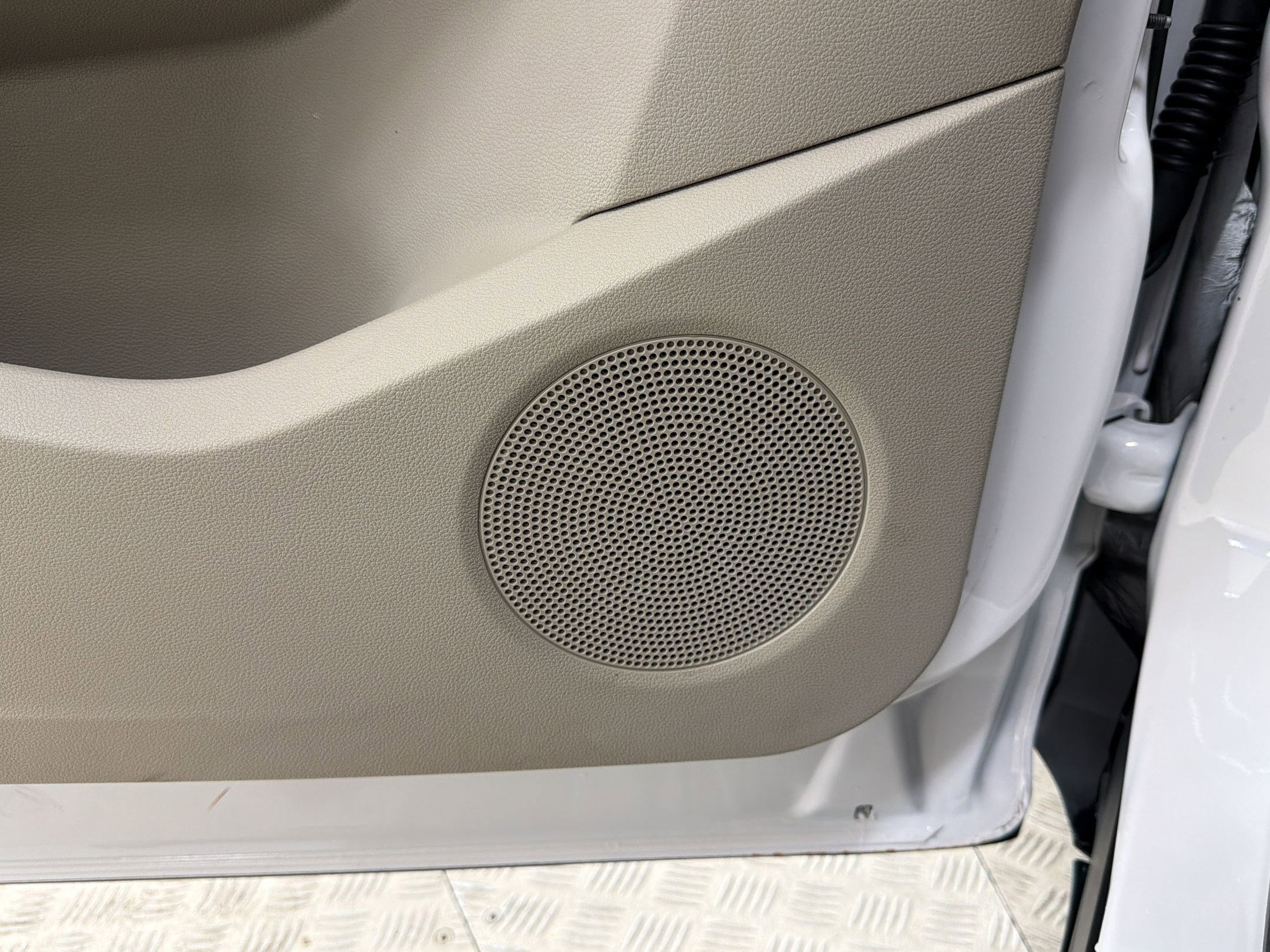 Certified 2018 Ford Escape SEL FWD image 23