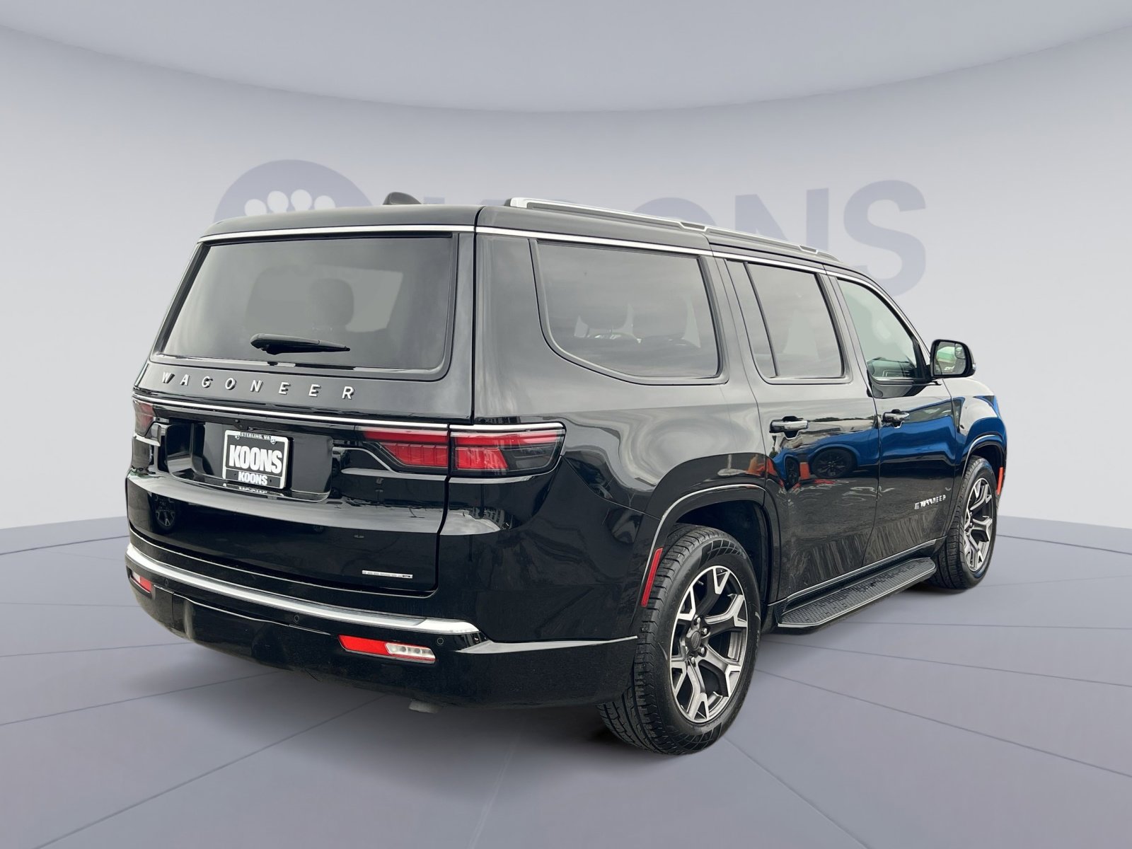 Used 2024 Jeep Wagoneer Series III AWD/4WD image 16