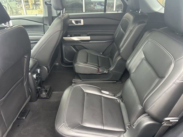 Certified 2022 Ford Explorer XLT w/ Equipment Group 202A image 26