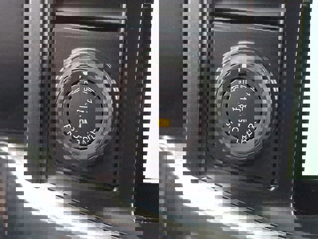 Certified 2021 Ford F150 Lariat w/ Equipment Group 502A High image 24