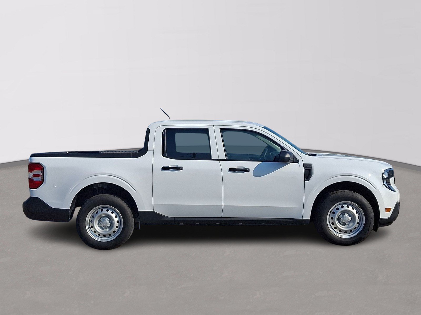 Certified 2025 Ford Maverick XL FWD image 7