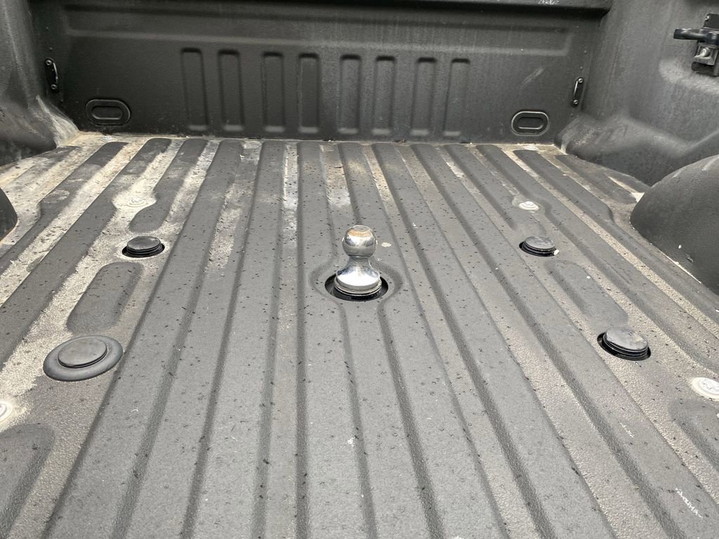 Certified 2022 Ford F350 Lariat w/ Tremor Off-Road Package image 20