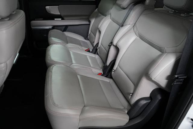 Certified 2025 Ford Expedition Max Active AWD/4WD image 19