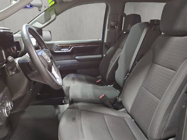Used 2024 GMC Sierra 1500 Elevation w/ LPO, Elevation Black Package AWD/4WD image 12