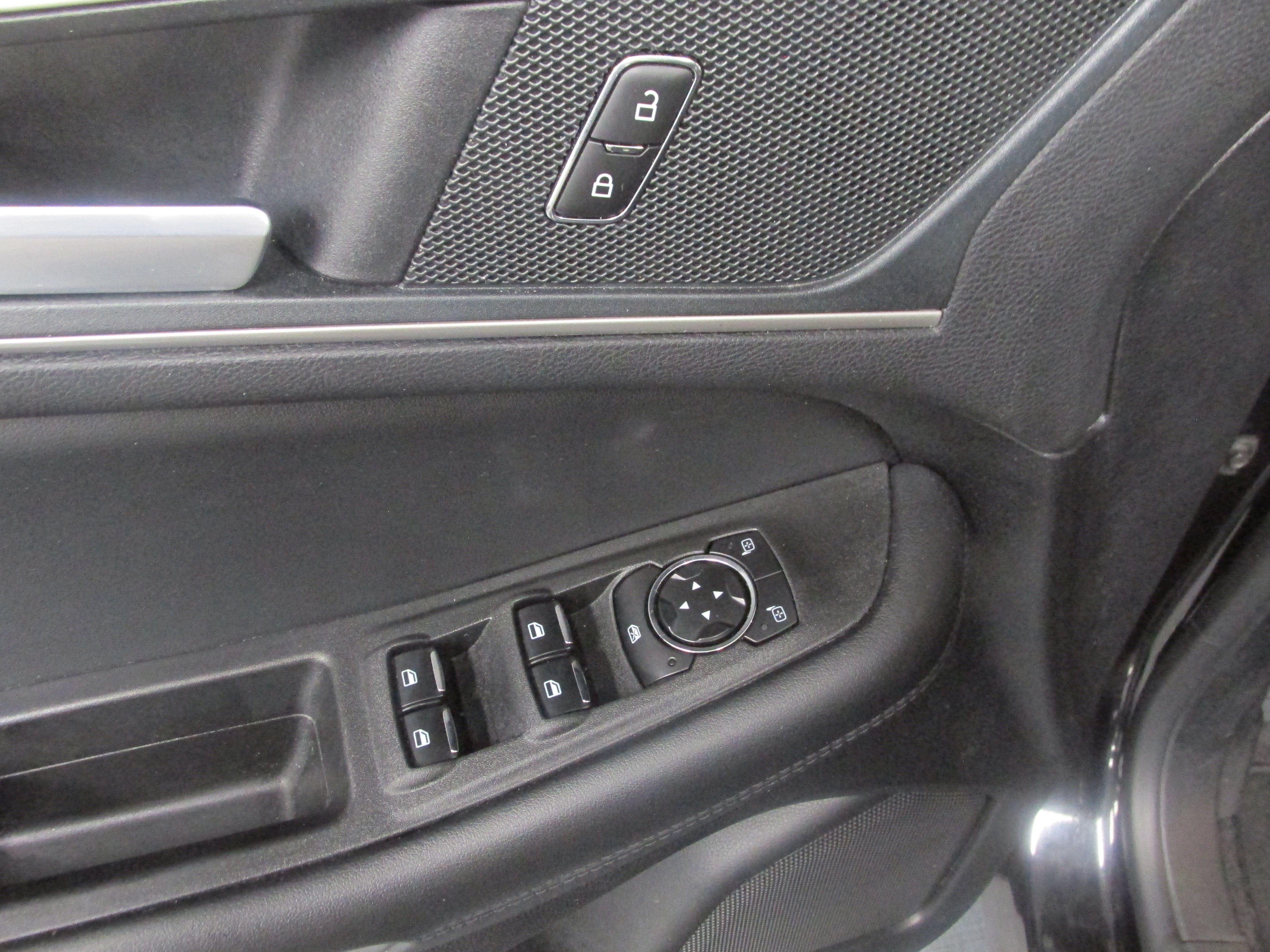 Certified 2024 Ford Edge SEL AWD/4WD image 30