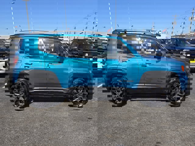 Used 2021 Jeep Renegade Latitude image 4