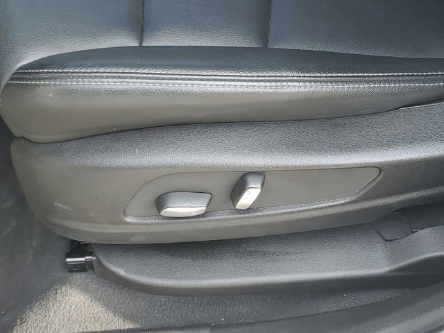 Used 2023 Cadillac XT6 Luxury image 26