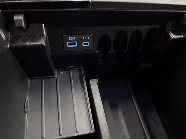 Used 2024 Toyota Tundra SR5 w/ SR5 Premium Package AWD/4WD image 21