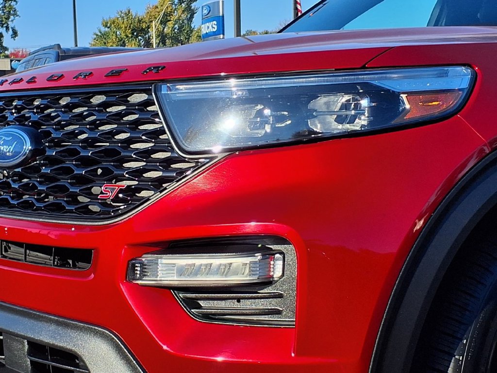 Certified 2023 Ford Explorer ST w/ Equipment Group 401A AWD/4WD image 40
