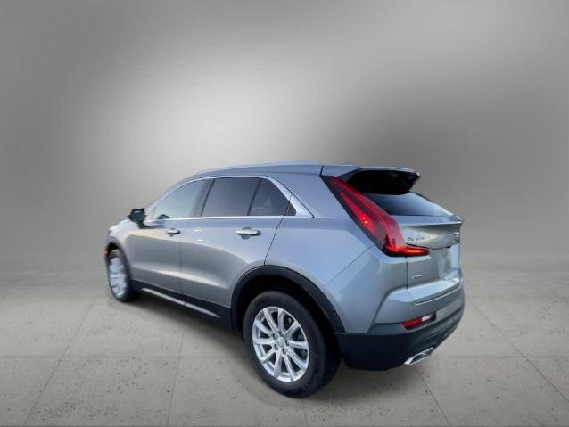 Used 2023 Cadillac XT4 Luxury w/ Cold Weather Package AWD/4WD image 7
