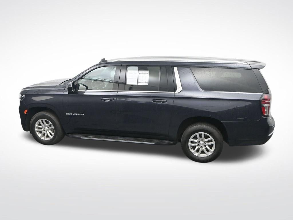Used 2023 Chevrolet Suburban LT AWD/4WD image 31