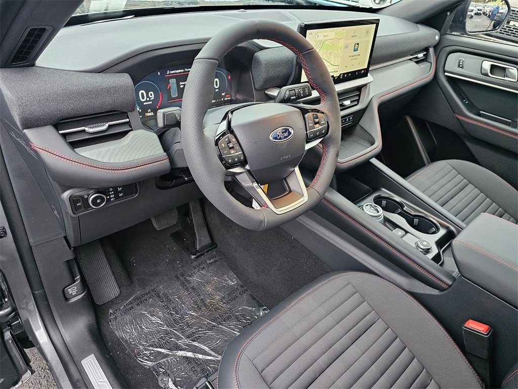 Certified 2026 Ford Explorer ST-Line w/ ST-Line Street Pack image 20