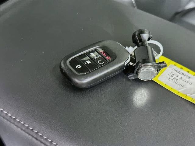 Used 2024 Honda Accord Touring image 22