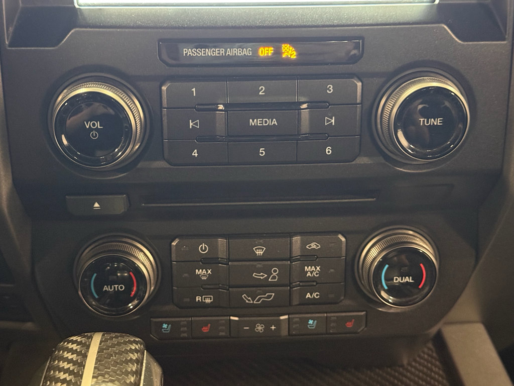 Certified 2018 Ford F150 Raptor w/ Equipment Group 802A Luxury image 27