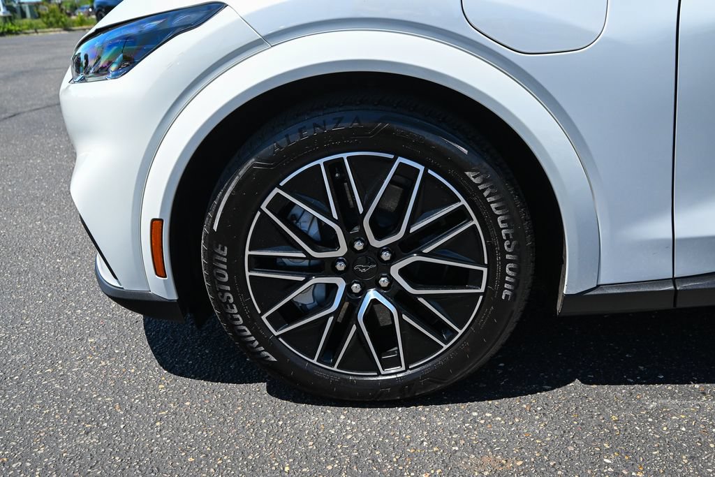 Certified 2025 Ford Mustang Mach-E Premium AWD/4WD image 12