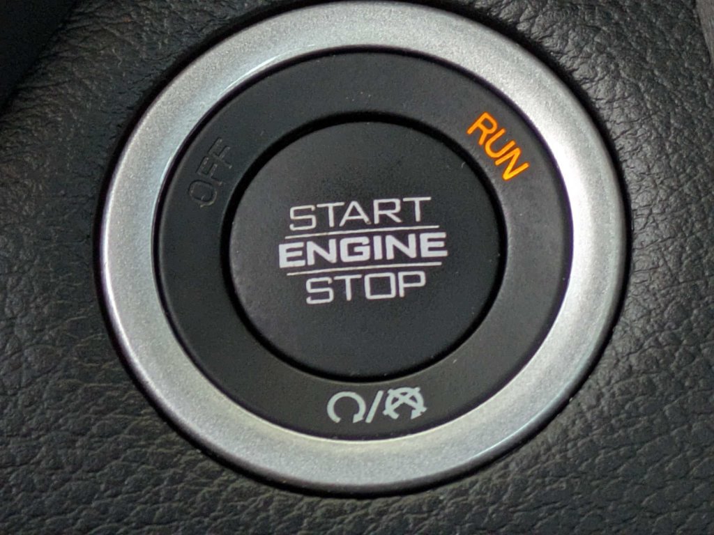 Used 2026 RAM 1500 Laramie AWD/4WD image 32