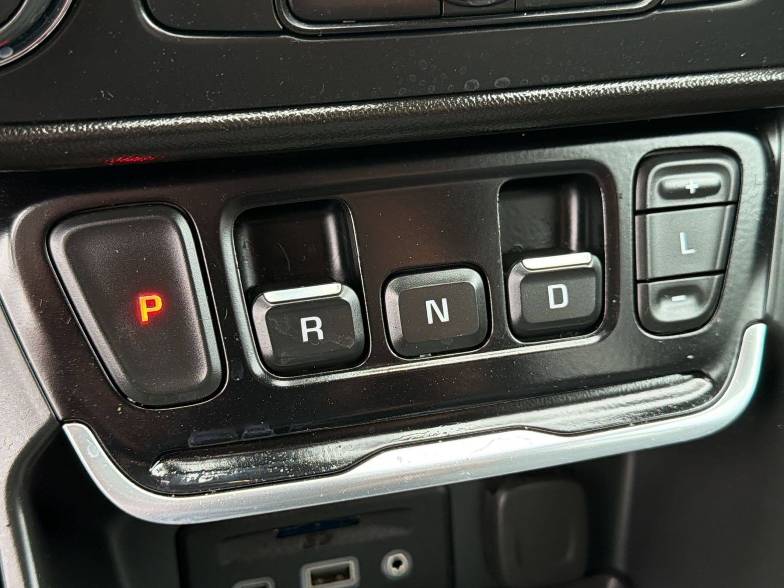 Used 2021 GMC Terrain SLT AWD/4WD image 18