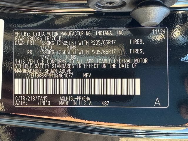 Used 2025 Toyota Sienna LE AWD/4WD image 29