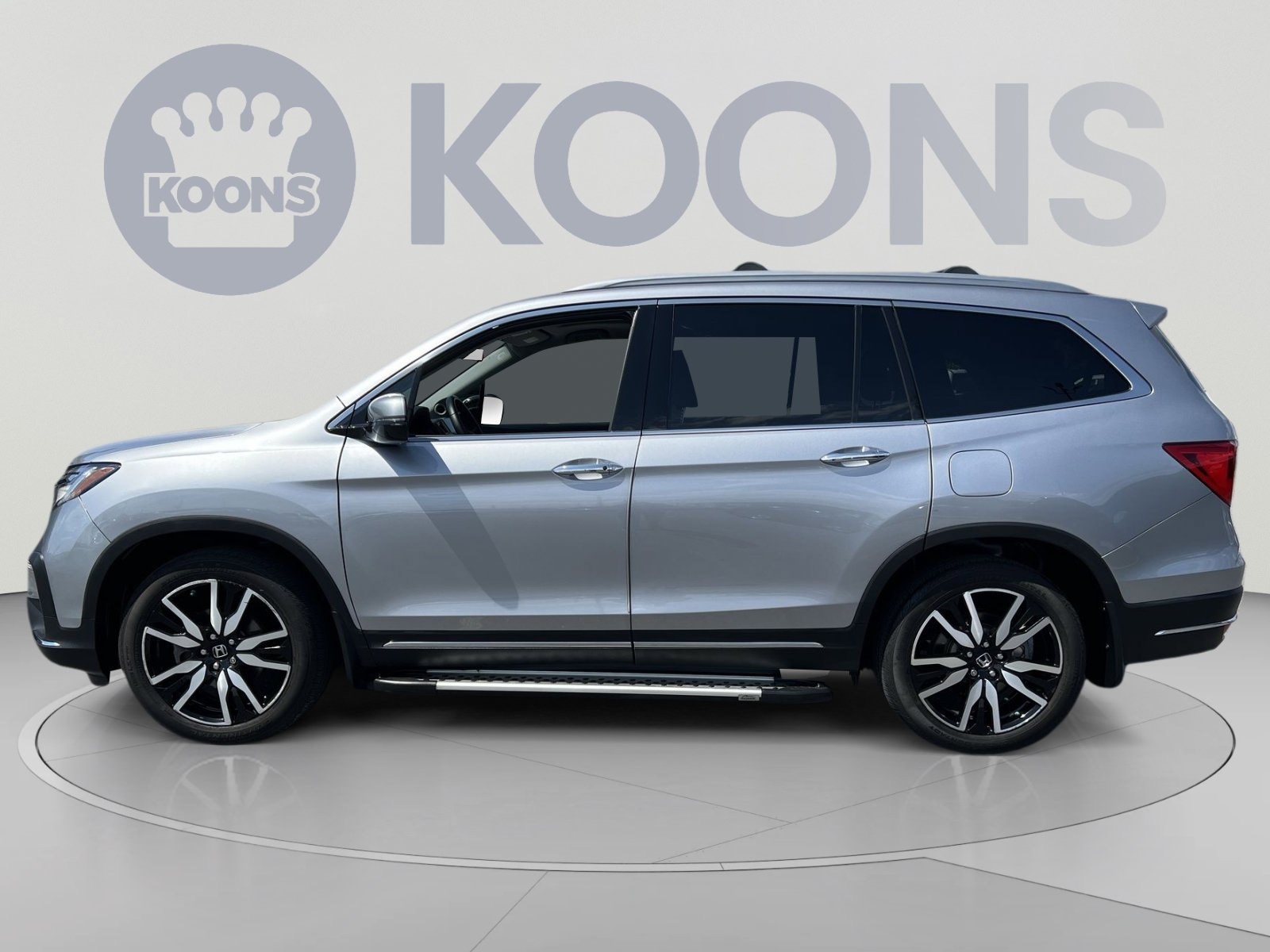 Used 2019 Honda Pilot Touring image 2