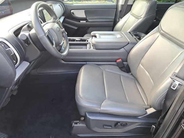 Certified 2025 Ford Expedition Active image 20