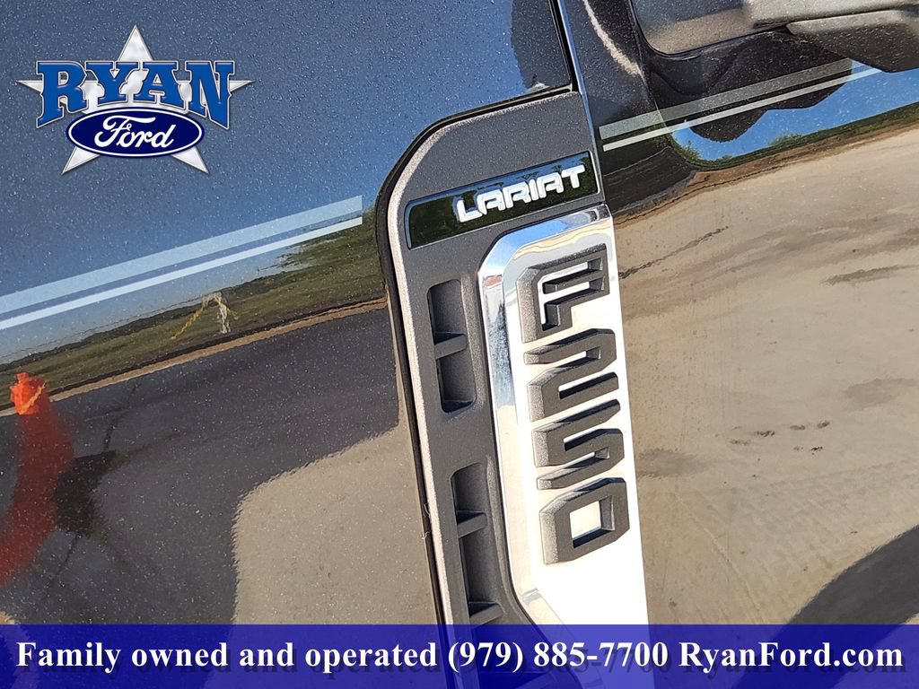 Certified 2024 Ford F250 Lariat w/ Lariat Ultimate Package AWD/4WD image 8