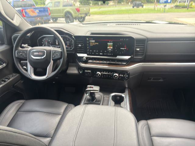 Used 2024 GMC Sierra 1500 Elevation w/ Elevation Premium Package AWD/4WD image 17