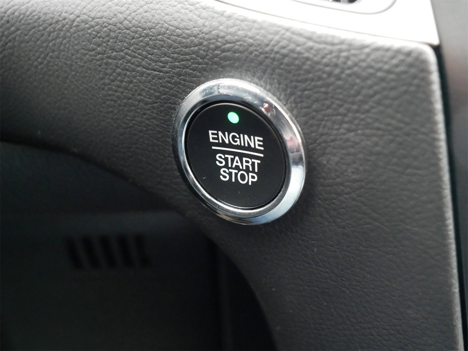 Certified 2024 Ford Edge SEL w/ Convenience Package image 29