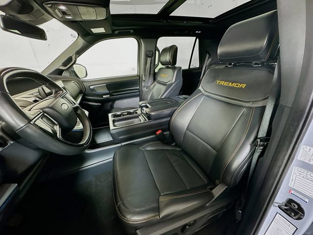 Certified 2025 Ford Expedition Tremor AWD/4WD image 30