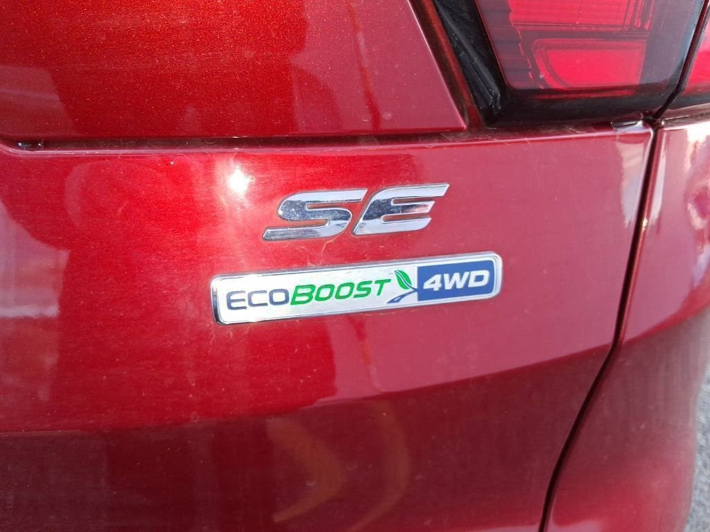 Certified 2019 Ford Escape SE image 27