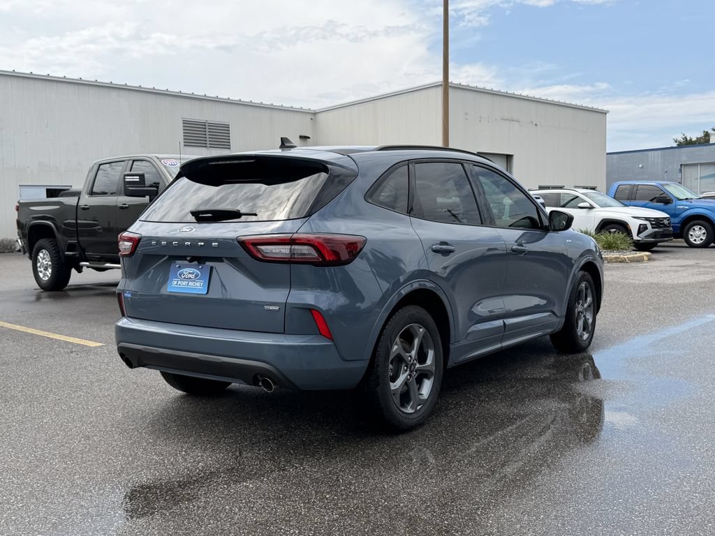 Certified 2023 Ford Escape ST-Line w/ Equipment Group 301A FWD image 3