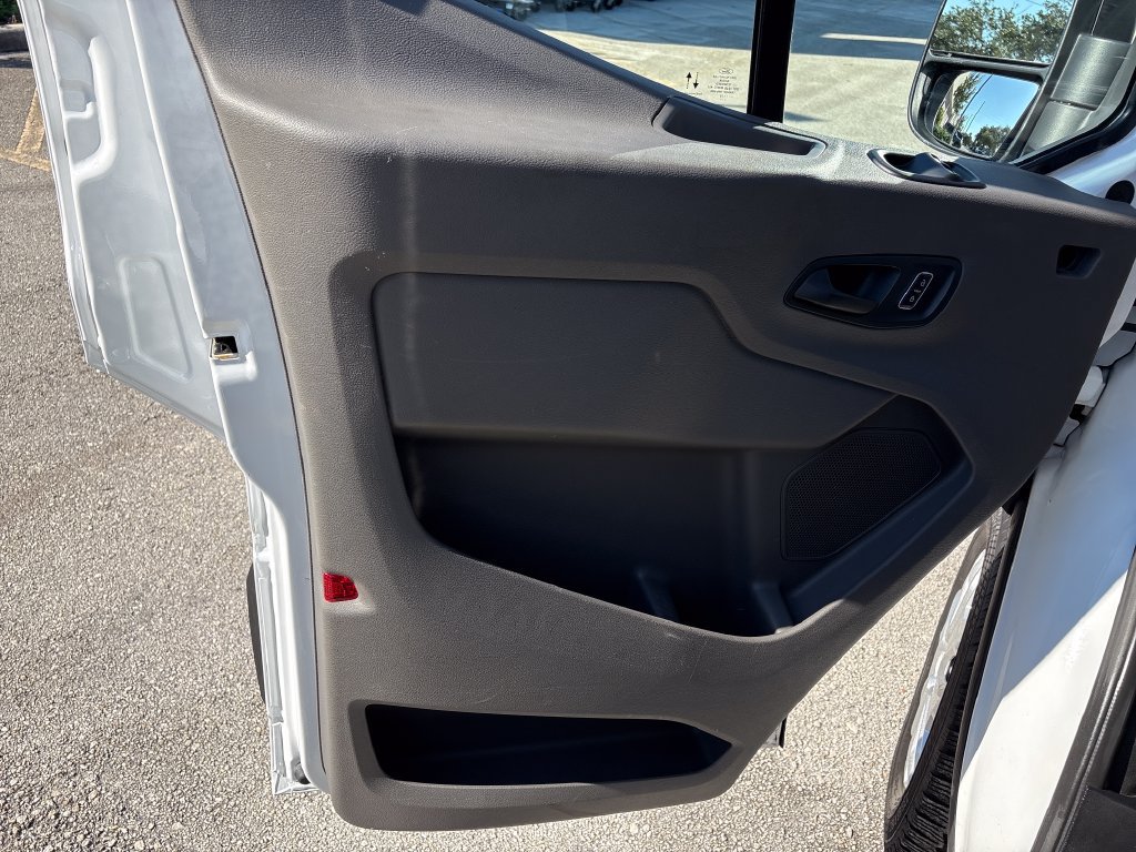 Certified 2025 Ford Transit 250 Low Roof w/ Exterior Upgrade Package RWD image 26