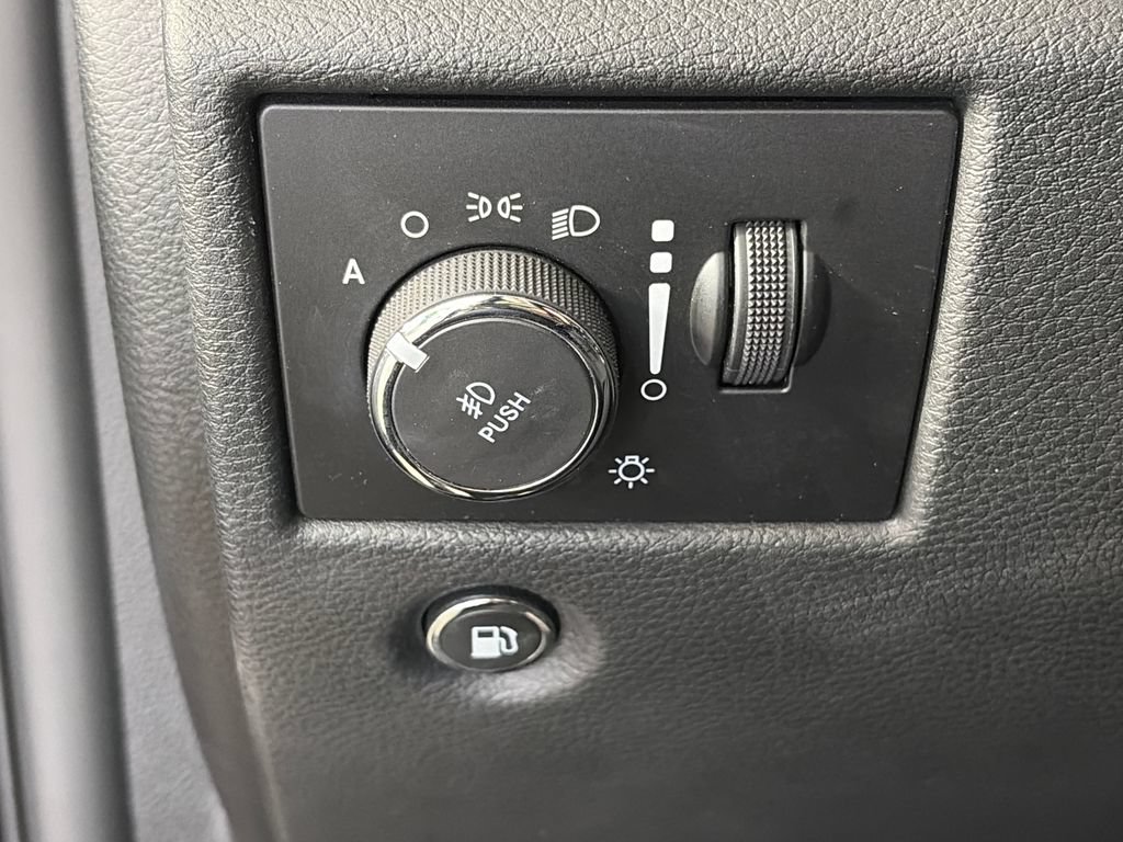 Used 2018 Jeep Grand Cherokee High Altitude AWD/4WD image 24