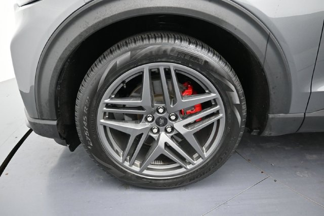 Certified 2025 Ford Explorer ST w/ Sun And Sound Package AWD/4WD image 9