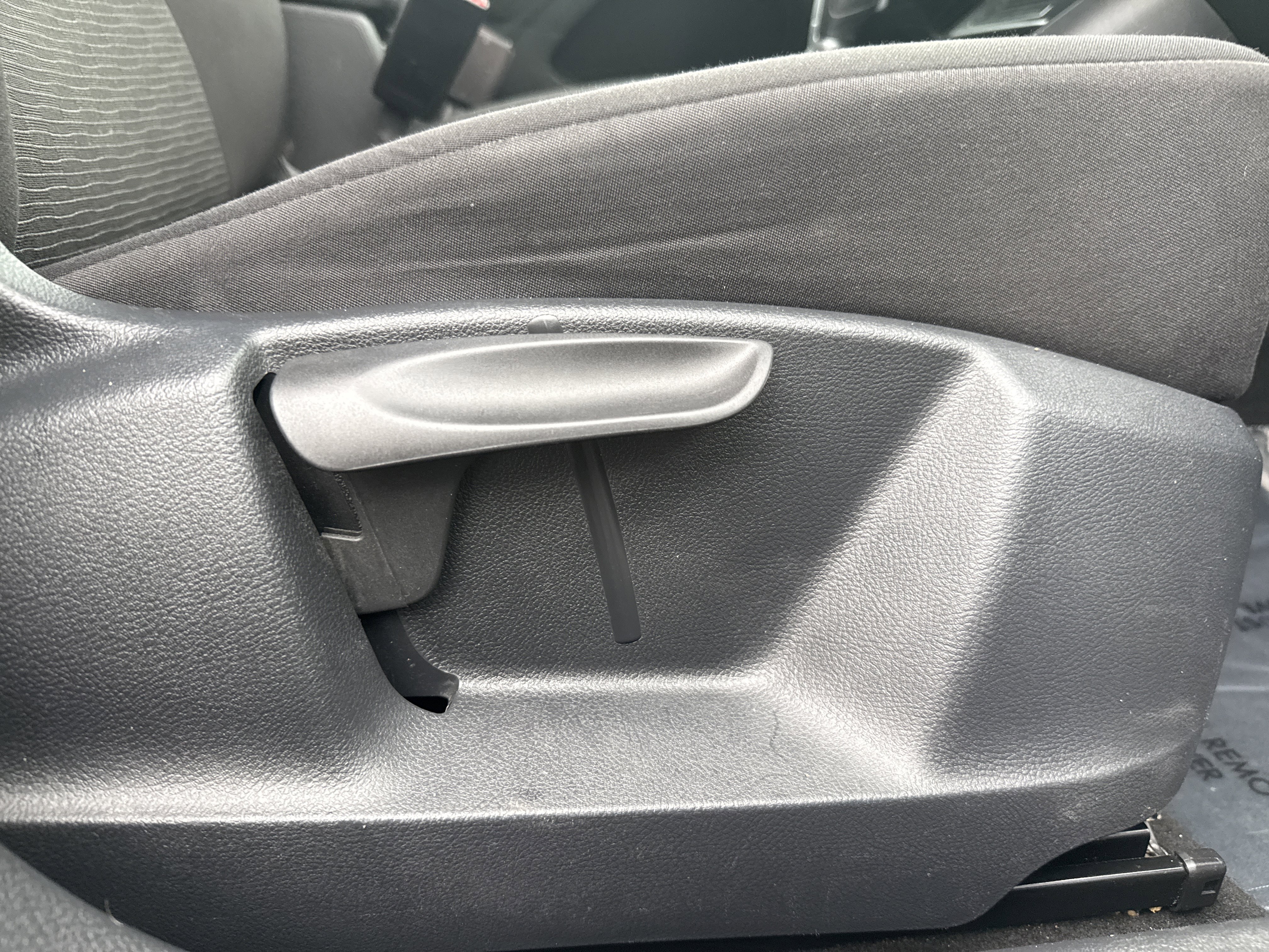 Used 2018 Volkswagen Tiguan Limited w/ Premium Package image 27